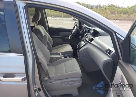 2016 Honda Odyssey Se from USA, damaged, VIN 5FNRL5H31GB109718